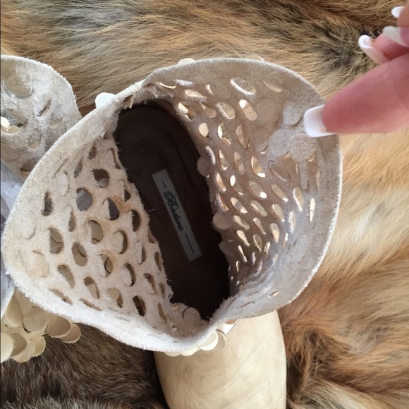 📌📌📌SOLD📌📌📌 ITALIAN SLOUCHED BOOTIES - Picture 6 of 7